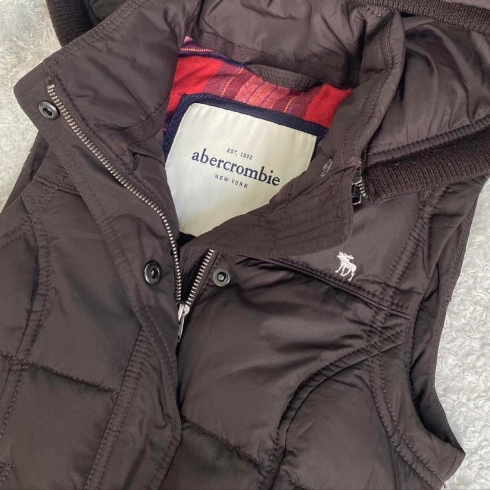 Abercrombie Brown Hooded Puffer Vest